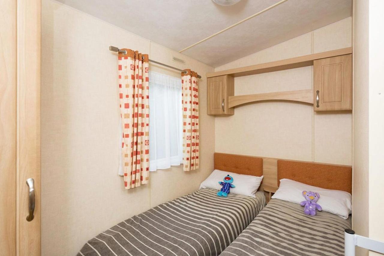 Whitecliff Bay Holiday Park Bembridge Esterno foto