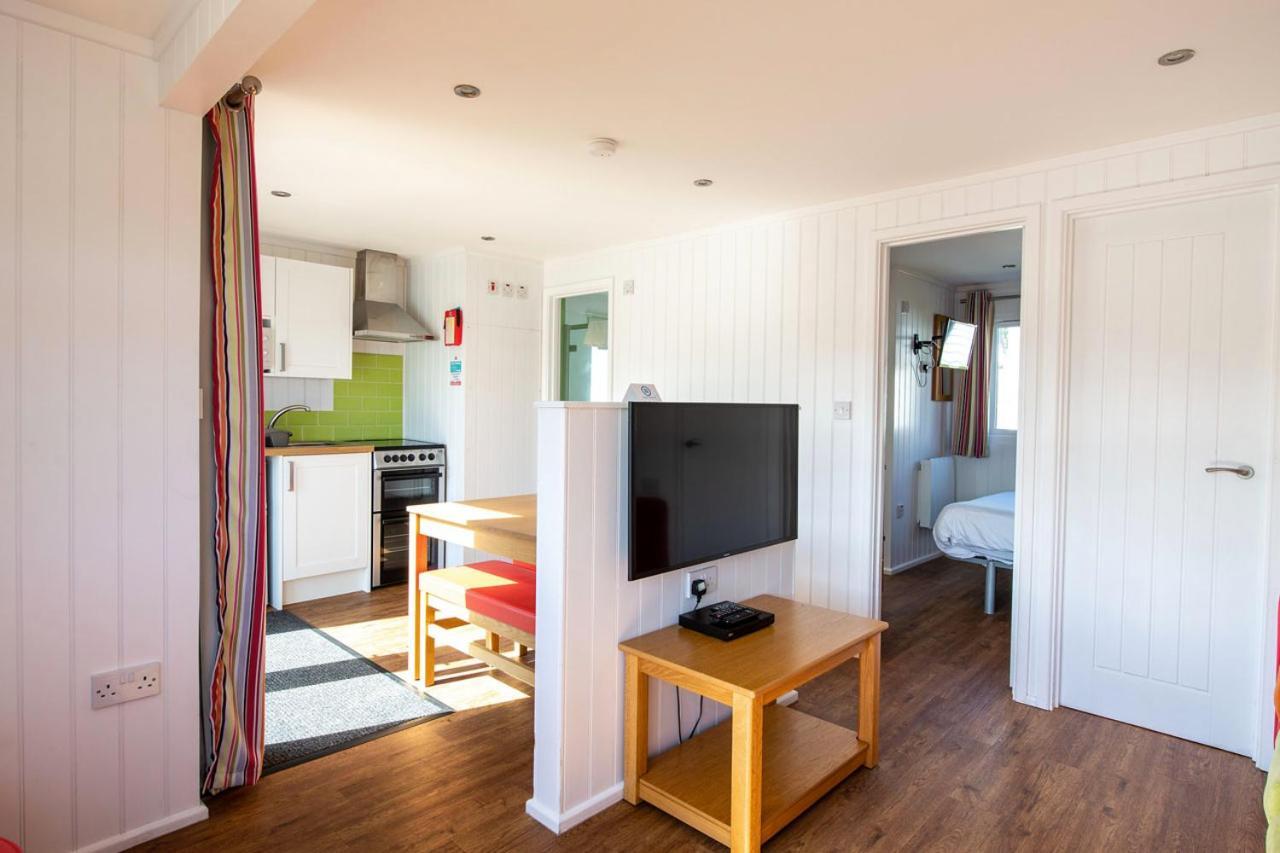Whitecliff Bay Holiday Park Bembridge Esterno foto