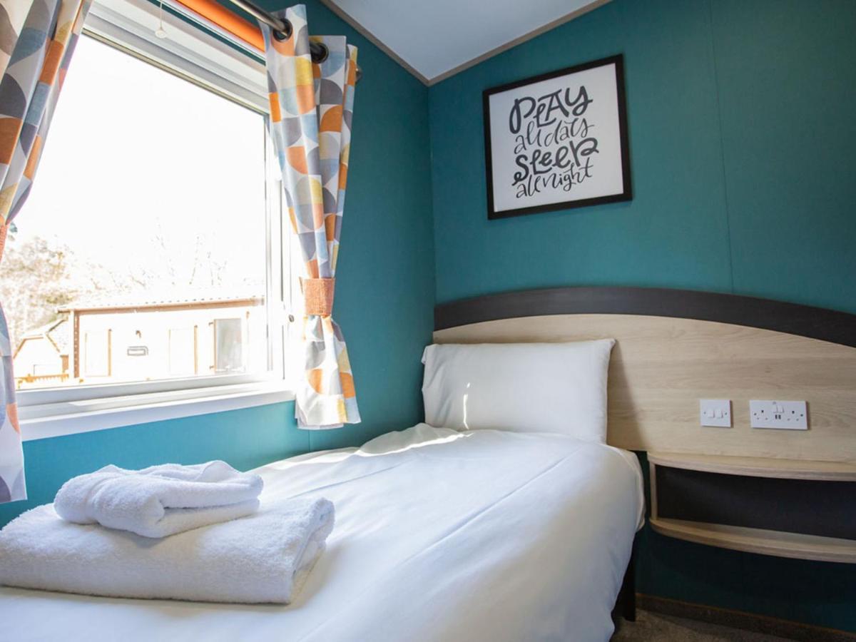 Whitecliff Bay Holiday Park Bembridge Esterno foto