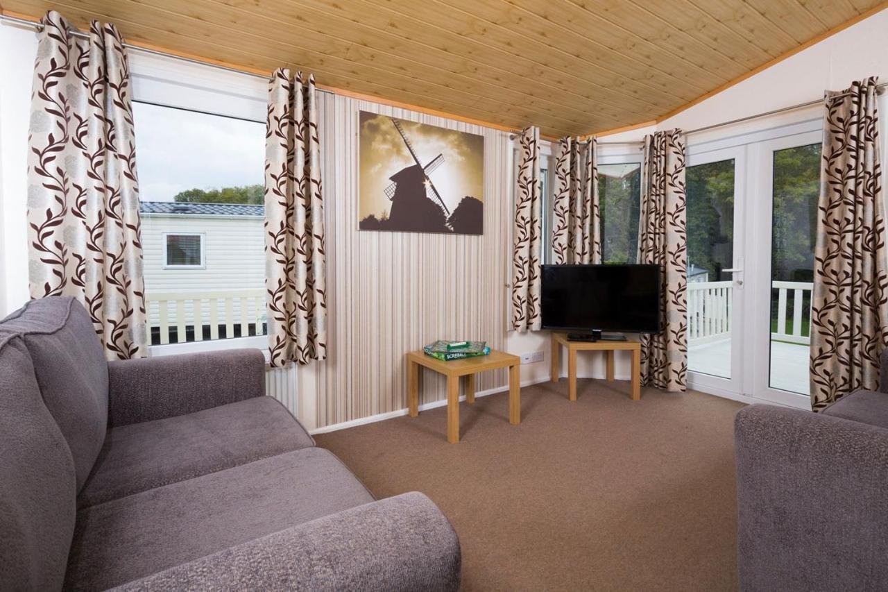 Whitecliff Bay Holiday Park Bembridge Esterno foto