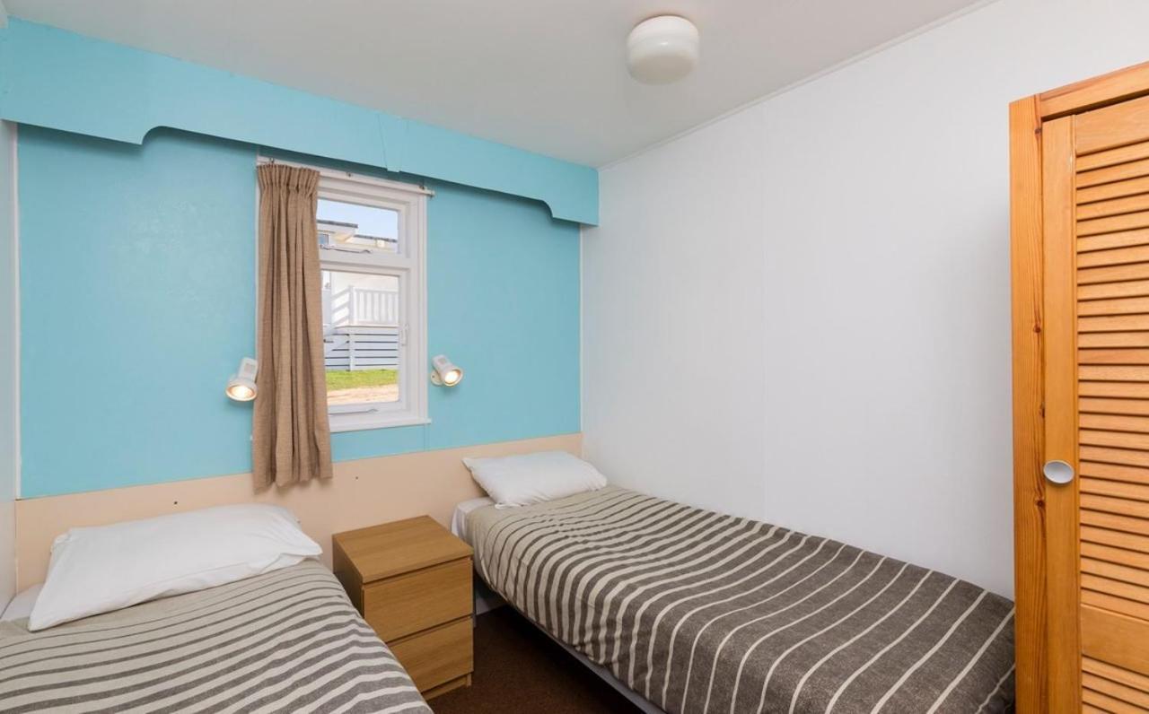 Whitecliff Bay Holiday Park Bembridge Esterno foto