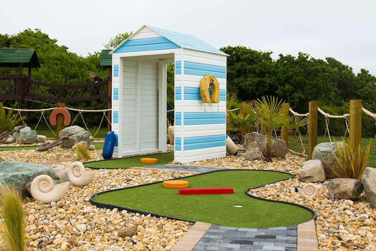 Whitecliff Bay Holiday Park Bembridge Esterno foto